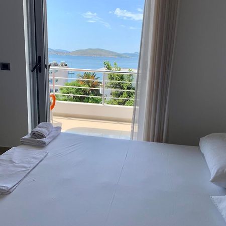 Hotel Piazza Sarandë エクステリア 写真
