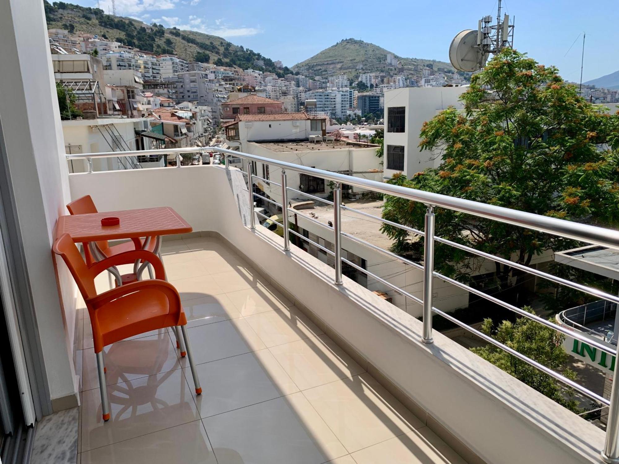 Hotel Piazza Sarandë エクステリア 写真
