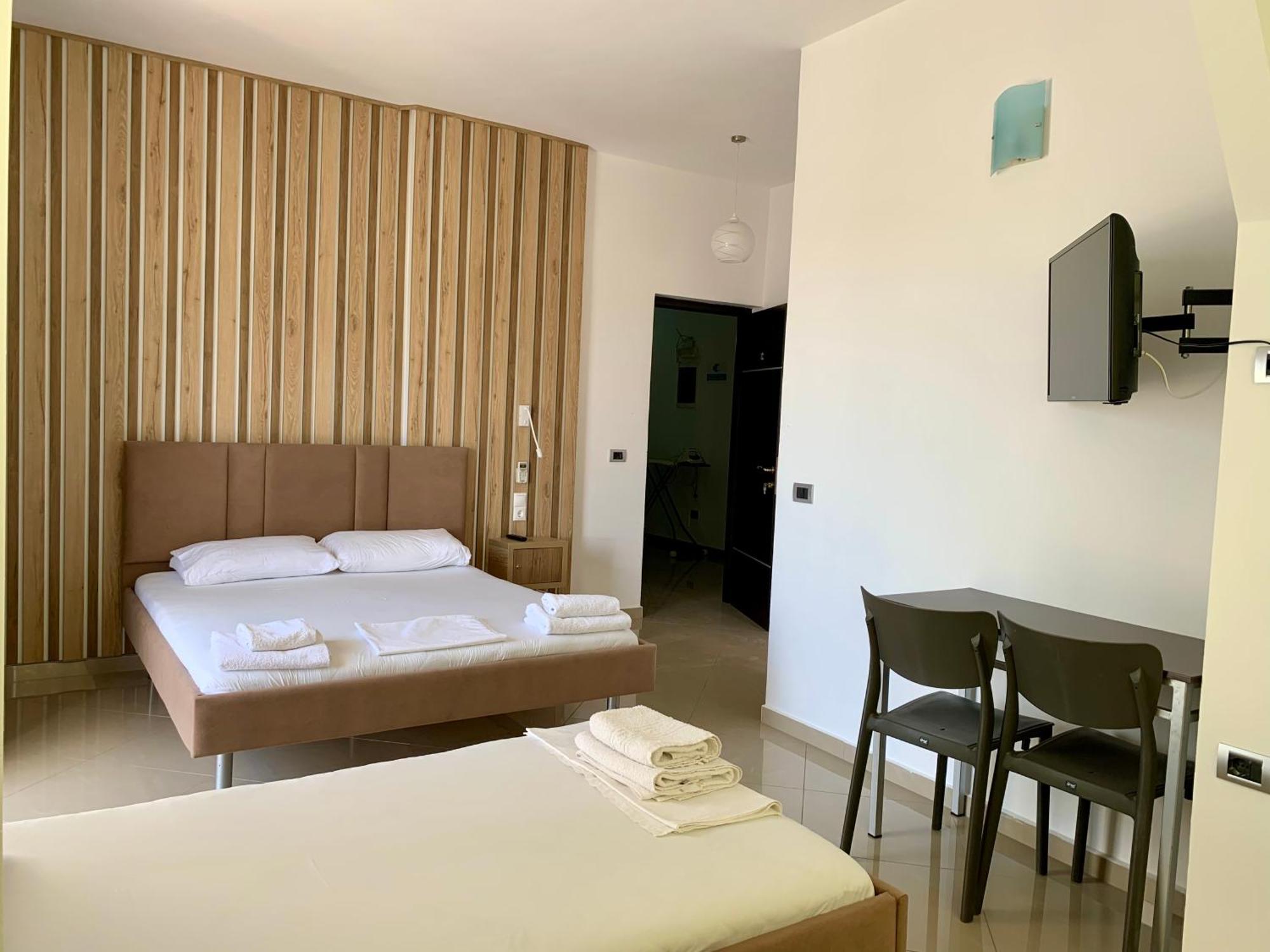 Hotel Piazza Sarandë エクステリア 写真